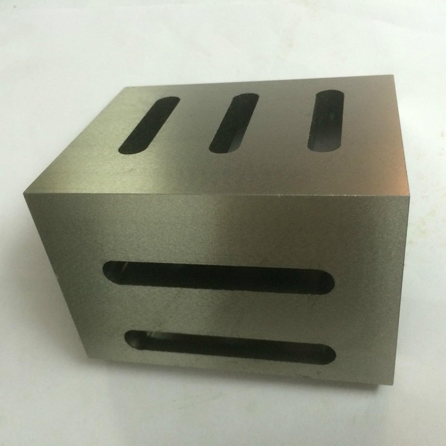 Caste Iron Slotted Angle Plate 110 x 89 x 75 mm -Stress Relieved