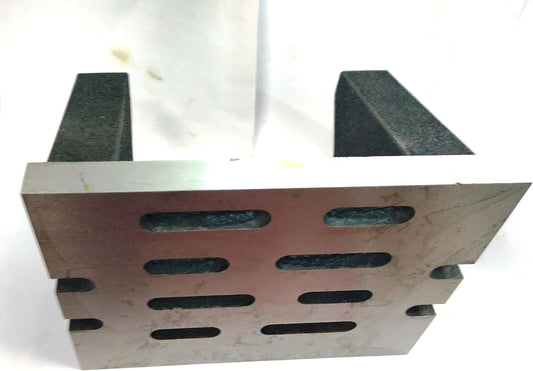 QUALITY PRECISION GRADED CASTE IRON VEE ANGLE PLATES-STRESS RELIEVED - WORK-HOLDING CLAMPING MILLING ENGINEERING MACHINE TOOLS-HEAVY DUTY (6" x 6" x 8" (150 x 150 x 200 mm) - Slotted)