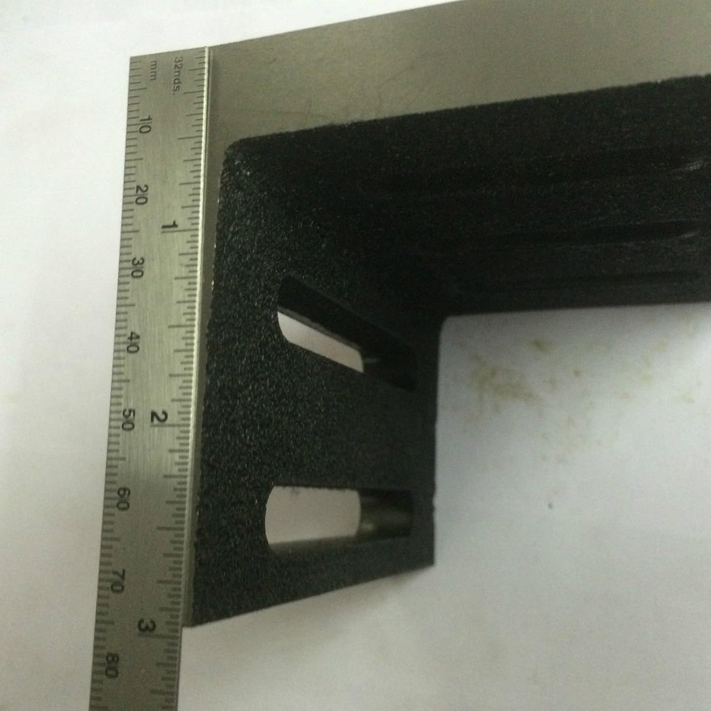 Caste Iron Slotted Angle Plate 110 x 89 x 75 mm -Stress Relieved