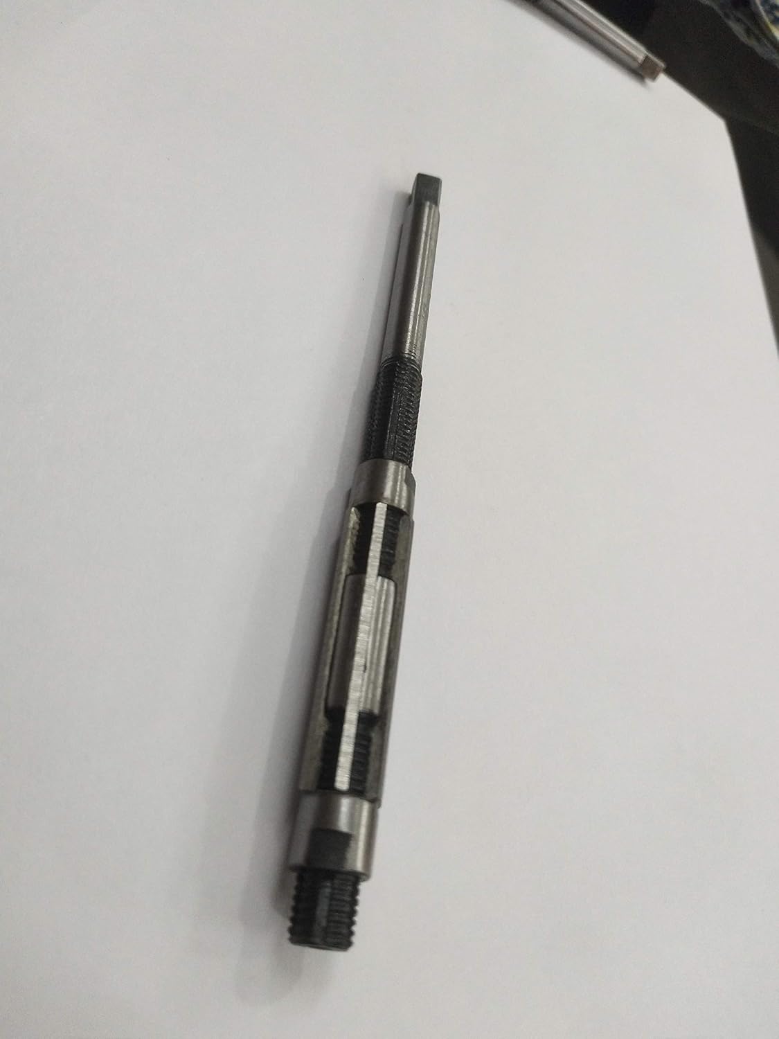 ADJUSTABLE HAND REAMERS (H2-13/32~7/16" (10.32~11.11mm))